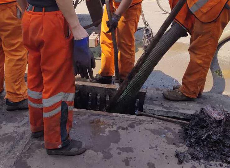 小区化粪池清理：物业如何做好定期清掏维保